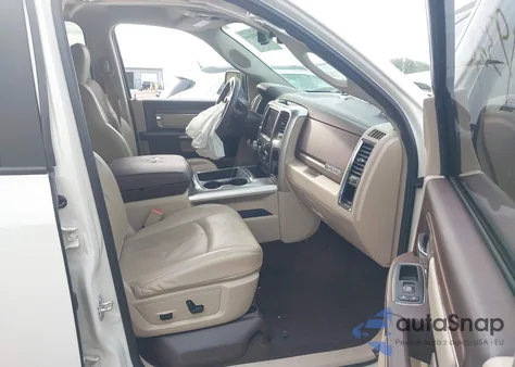 2018 Ram 1500 Laramie 4X4 5'7 Box из США, поврежденный, VIN 1C6RR7NT1JS159292